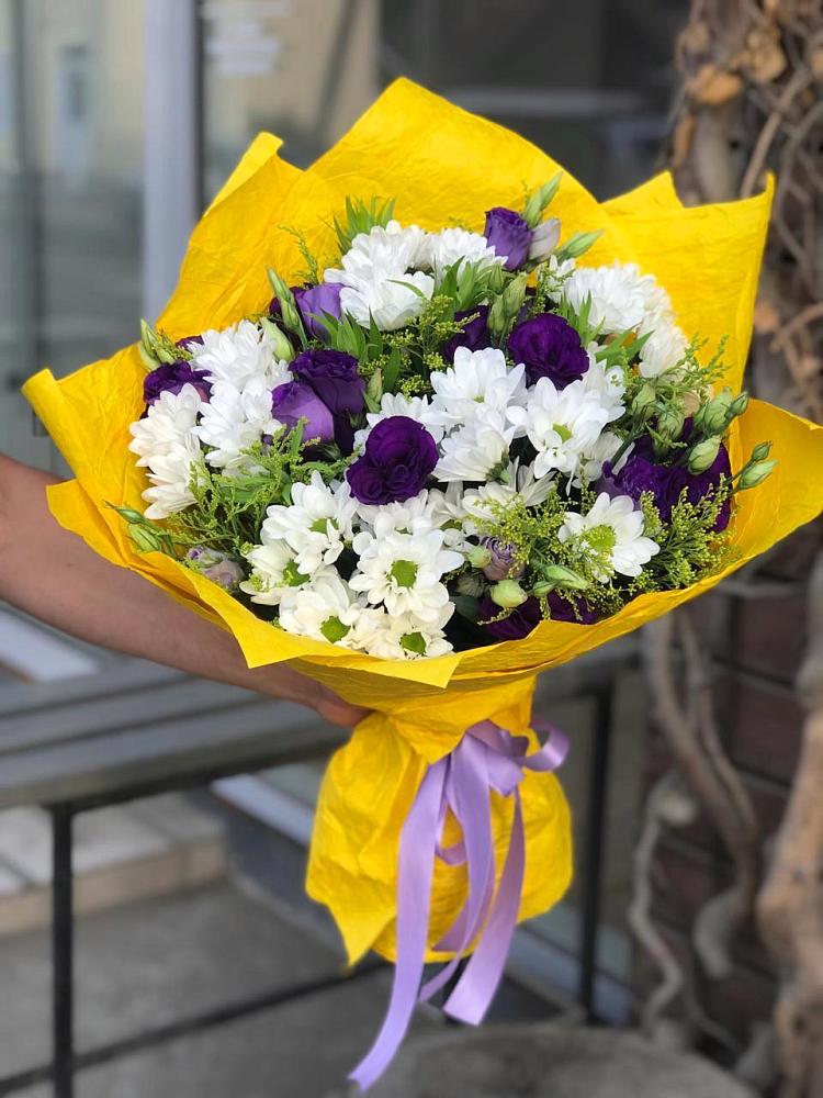 Букет цветов из: Ирисы, Хризантемы и Ромашки в Житнево