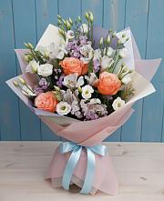 Букет цветов из:  Лизиантусы, Розы, Альстромерии и Гипсофила в Житнево