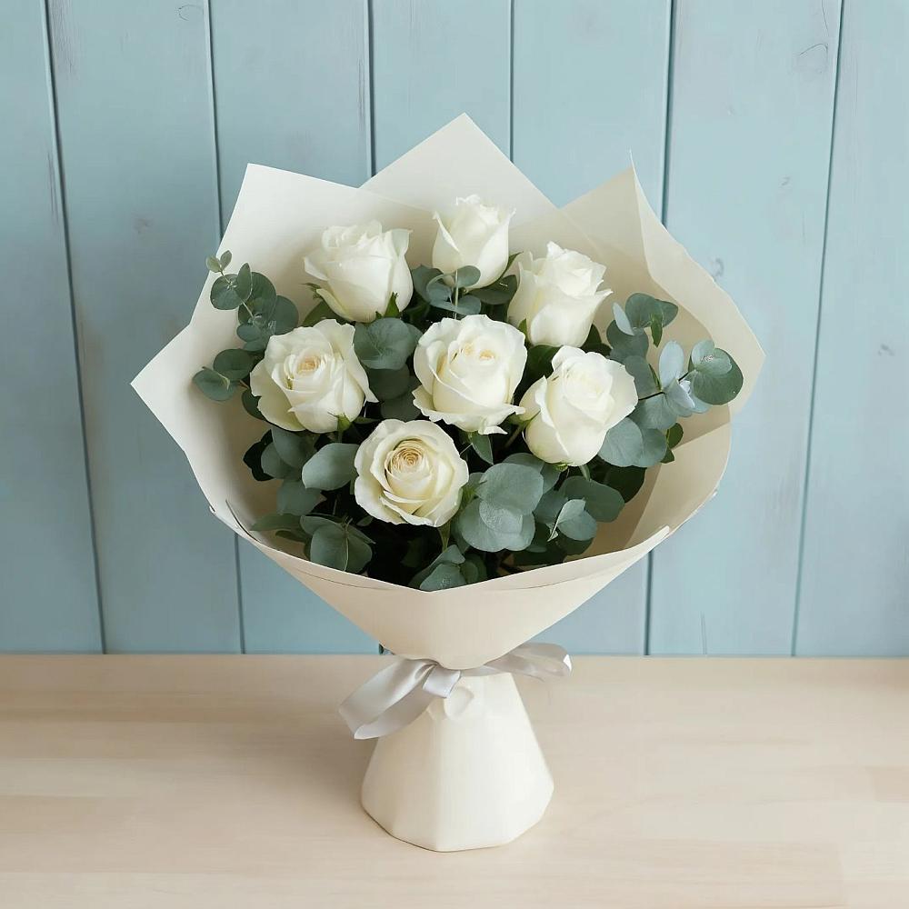 Букет Белые розы в Эвкалипте в Житнево