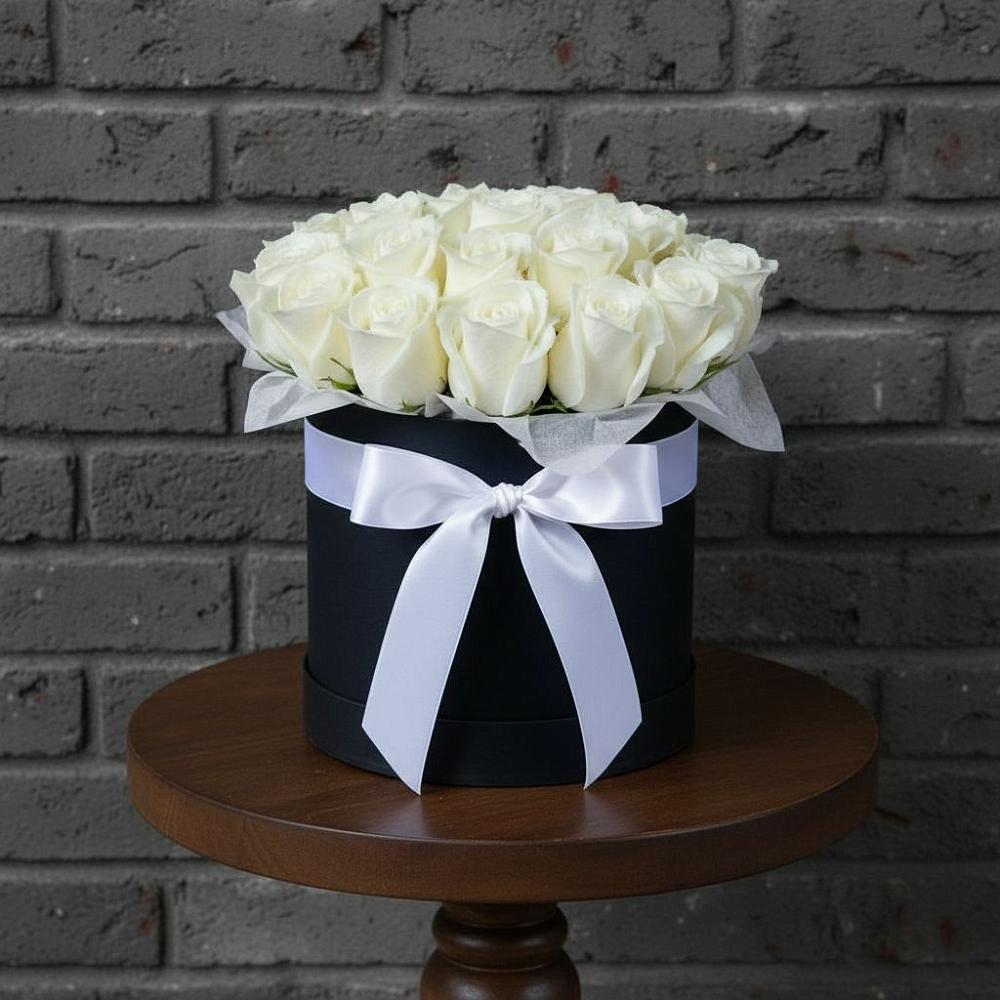 Цветочная композиция из Розы в шляпной коробке в Житнево