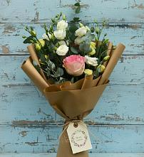 Букет цветов из:  Розы и Лизиантусы в Житнево