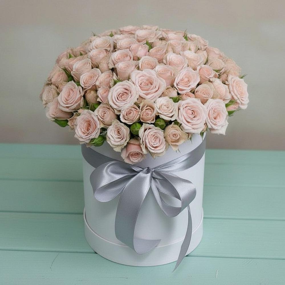 Цветочная композиция из Розы в шляпной коробке в Житнево